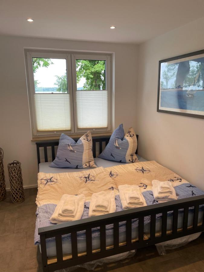 Ferienwohnung Nora Mit Blick Auf Den Ribnitzer See Zewnętrze zdjęcie